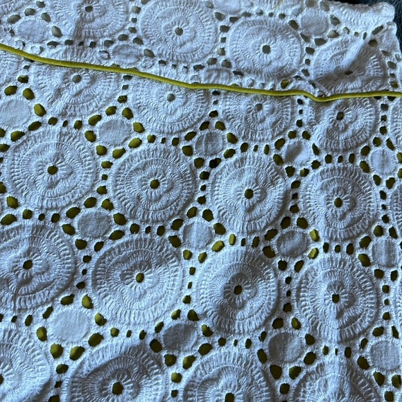 Alex Marie White and Yellow Mini Pencil Skirt with Cut Out - Picture 3 of 7